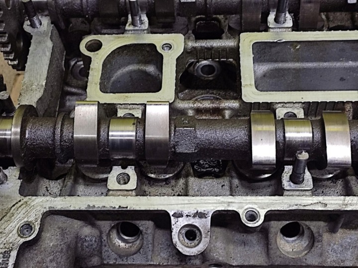 MAZDA 6 1.8 CULASSE MOTEUR 1S7G6090A1