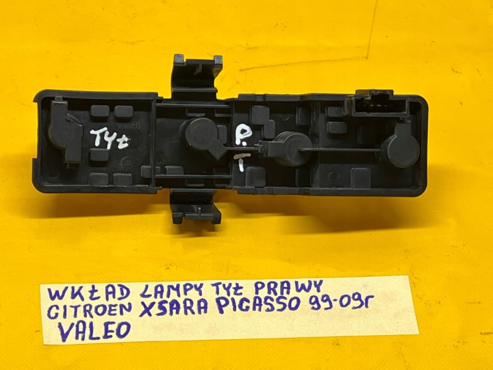 DOUILLE D'AMPOULE ARRIÈRE DROIT CITROEN XSARA PICASSO 99-09R VALEO NOIR
