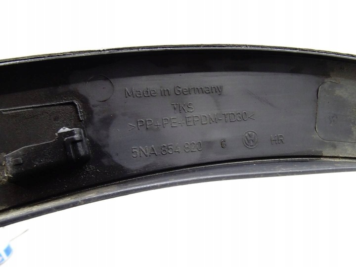 MOULURE REVÊTEMENT GARDE-BOUE DROIT ARRIÈRE VW TIGUAN II 5NA854820G