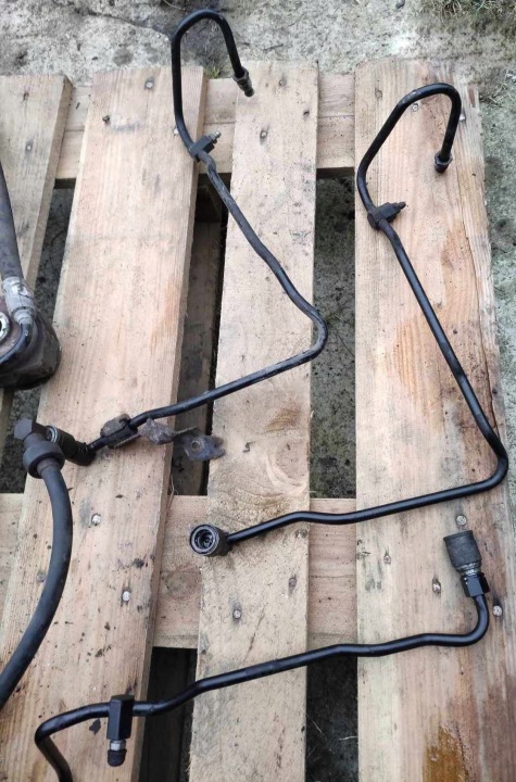 PIÈCES MERCEDES CL W215 W220 S500. CONDUITES DE DÉRIVATION ABC SUSPENSIONS I AMPLIFICATEUR