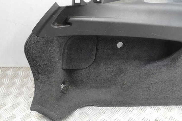 PROTECTION SERRURE COUVERCLES DE COFFRE VOLVO V60 39804319 1.6L DIESEL 84KW 2012