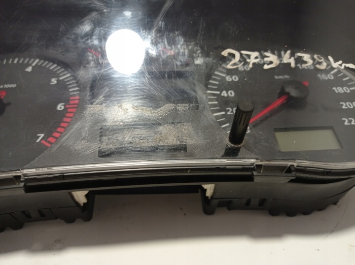 COMPTEUR TABLEAU DE BORD SEAT IBIZA 1.4 273 MILLE 6K0920801A