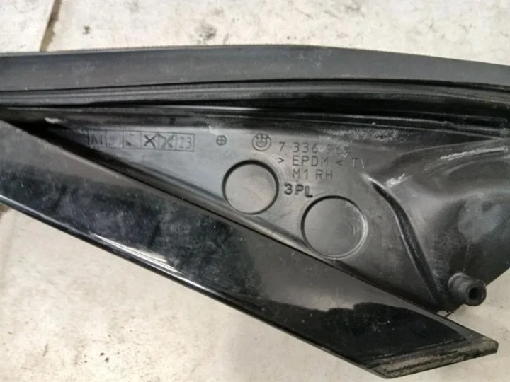 BAGUETTES CARROSSERIE BMW 5 F90 G30 M5 7390121 KIT BLYSZCZACY NOIR KIT GAUCHE