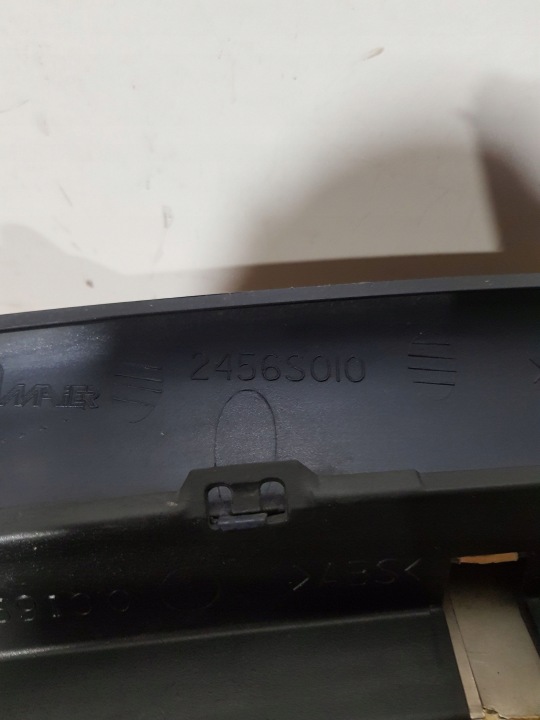 CITROEN XSARA PICASSO 2000 AVANT GRILLE VENTILATION SOUS ZDERZAKIEM TYLNYM