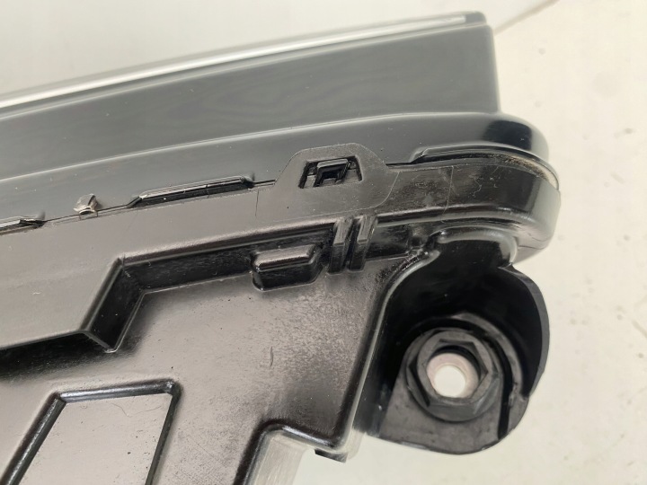 AUDI Q4 SQ4 89A PHARE GAUCHE AVANT AVANT MATRIX 89A941035D