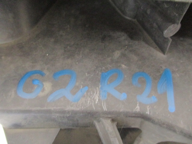 RENAULT SCENIC II LIFT GLISSIÈRE PHARES GAUCHE AVANT 8200479716