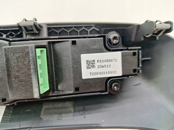 VOLVO XC40 PANNEAU COMMANDE RADIO P31456672