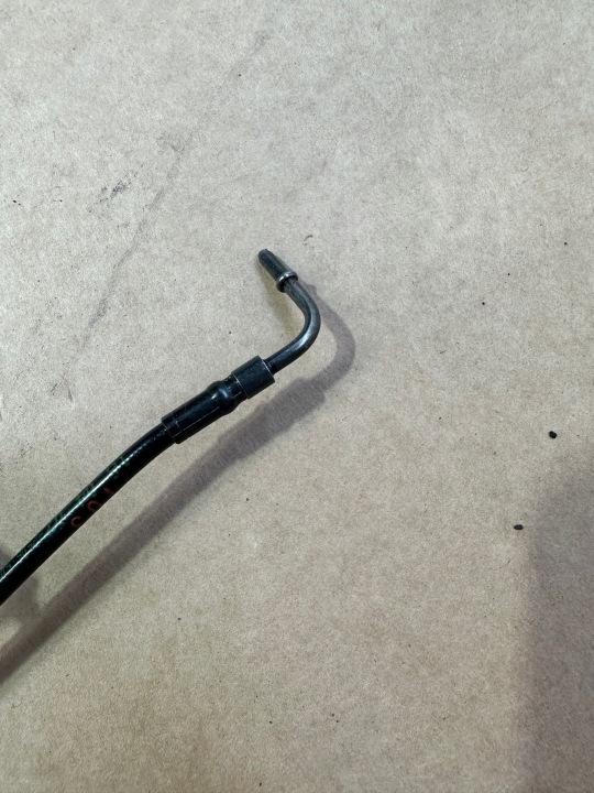 FIL HYDRAULIQUE GAUCHE 103 MERCEDES SL R230