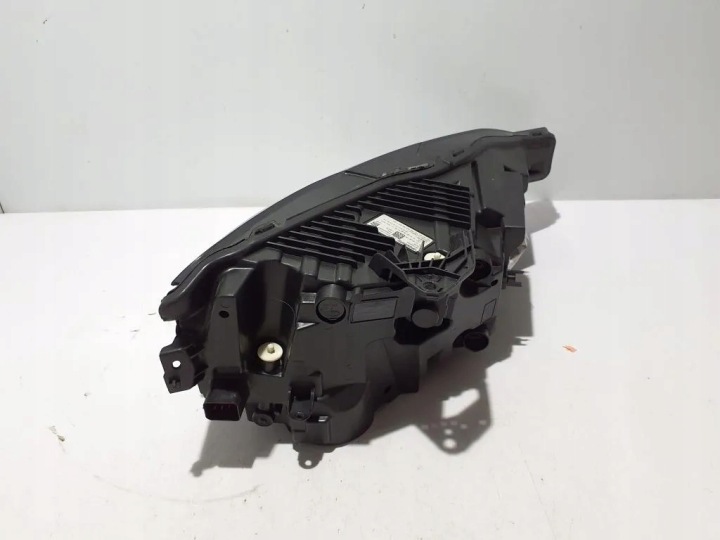 PHARE GAUCHE AVANT VOLVO XC60 II (246) 32133544 2018