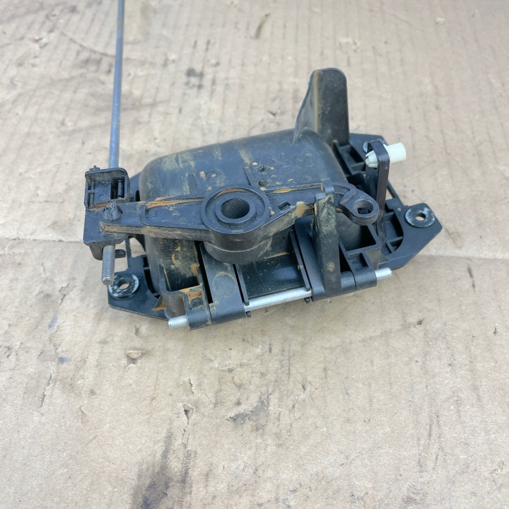 POIGNÉE COUVERCLES DE COFFRE COUVERCLES DE COFFRE INTÉRIEURE TIRANT MERCEDES W639 VIANO 6397600161