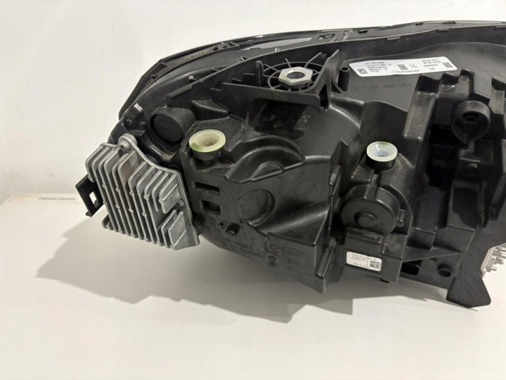 BMW 2 G42 M2 PHARE GAUCHE AVANT COMPLET LED 8083635-07