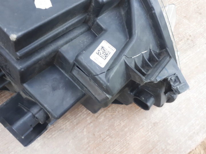 FORD TOURNEO CONNECT 18- PHARE AVANT DROITE XÉNON EUROPE KT1B-13D154-AD