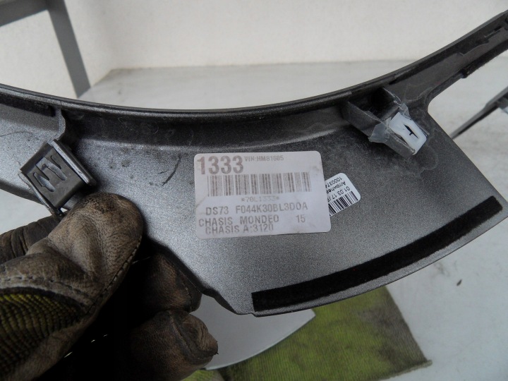 FORD MONDEO MK5 V 14-19 CHÂSSIS RADIO DÉCOR PLASTIQUE PROTECTION MOULURE CENTRALE