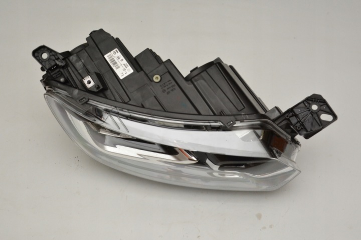 PHARE DROITE TOYOTA PROACE CITY VERSO 19-2022R