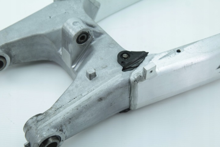 HONDA CBR 600 F4I 01-06 BRAS DE SUSPENSION ARRIÈRE