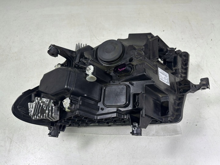 PHARE AVANT DROITE AVANT DROIT VW VOLKSWAGEN CRAFTER 2 II 22- 7C1941036D