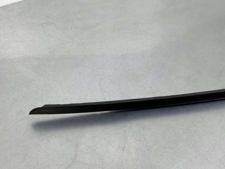 MOULURE VITRES AVANT 4G0854327A AUDI A6 C7 GAUCHE