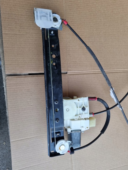 ÉLÉVATEUR VITRES ARRIÈRE DROITS PORTES FORD S-MAX LIFT 0130822287