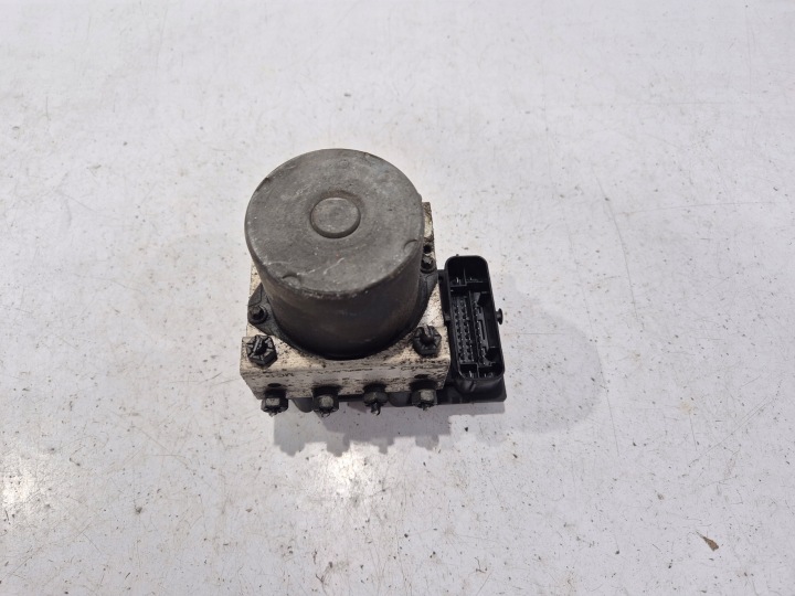 POMPE ABS RENAULT TRAFIC II 2 OPEL VIVARO A 0265232356 0265800839 GM62161