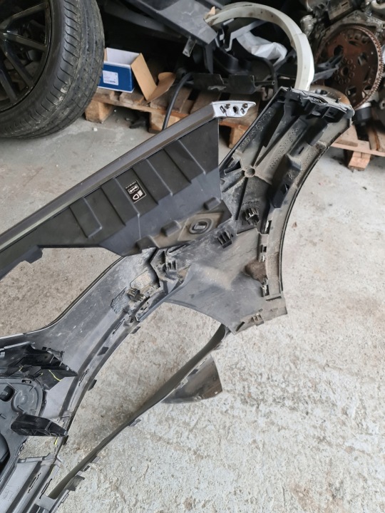 PARE-CHOCS AVANT GLA 45 AMG45 A247 247