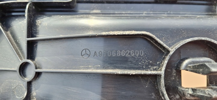 MERCEDES SPRINTER W907 W910 MOULURE REVÊTEMENT COURROIE SEUIL ARRIÈRE A9106862600
