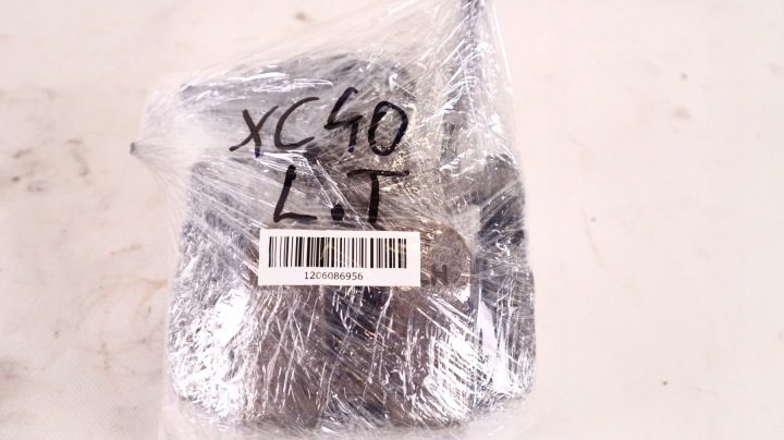 VOLVO XC40 ÉTRIER DE FREIN FREINS GAUCHE ARRIÈRE 32276921, 31471179