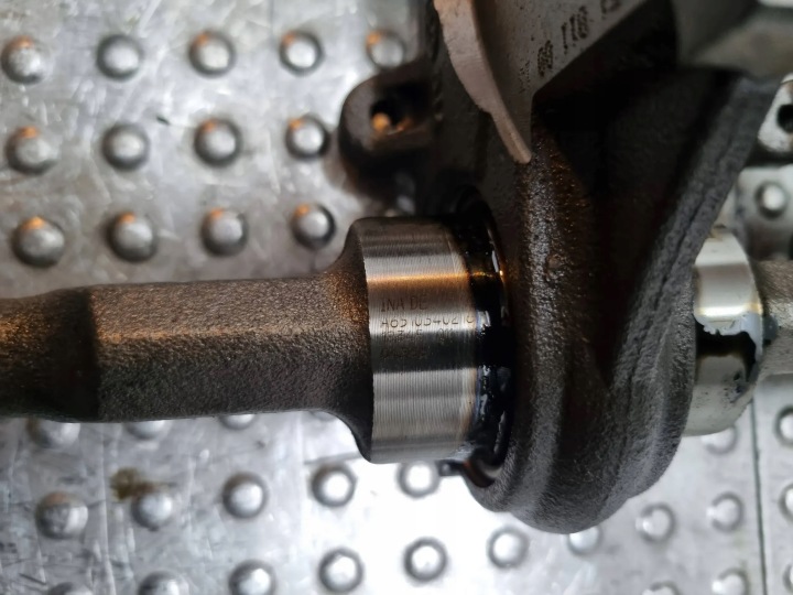 SUPPORT SUPPORT ARBRES A6510130436 MERCEDES W176 W204 W212 W906 2.2CDI