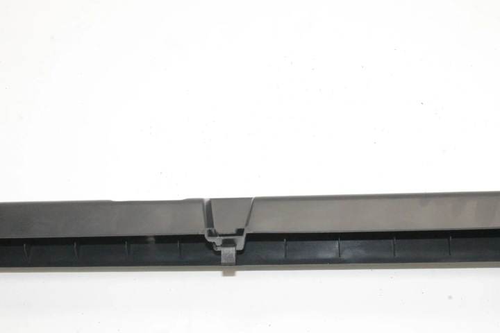 AUTRE PIÈCES COUVERCLES DE COFFRE AUDI E-TRON GT 9J1864599A 33000825 350KW 2024