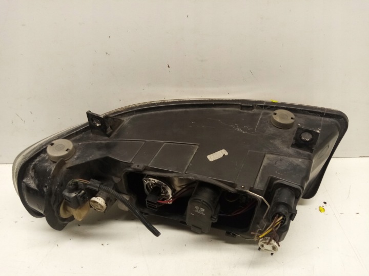 PROJECTEUR PHARE DROITE SEAT LEON I