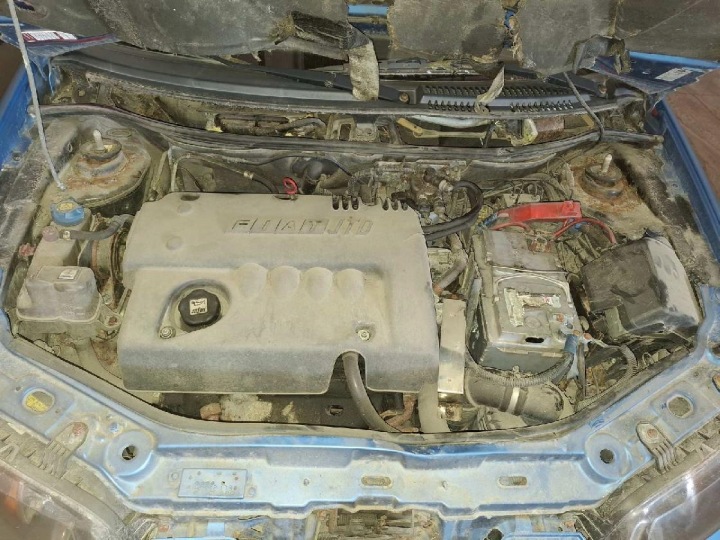 FIAT PUNTO PIÈCE AUTOMOBILE 2001 1.9L 735278158 30330482B, S011860599