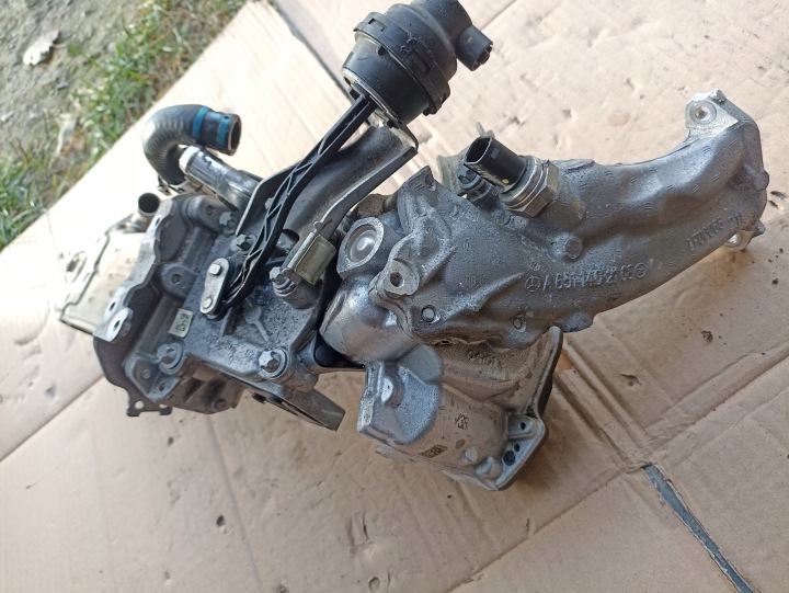 MERCEDES W205 C-KLASA VANNE EGR RADIATEUR GAZ D'ÉCHAPPEMENT EGR 2.2 CDI