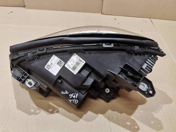 MERCEDES GLA X156 13-17 PHARE AVANT DROITE BI XÉNON EUROPE A1569061800