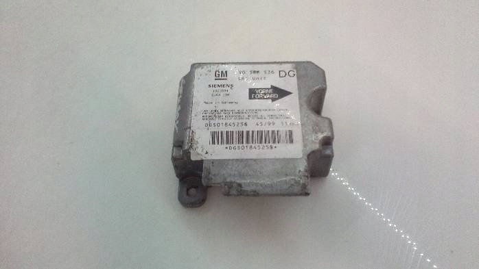 MODULE CAPTEUR AIRBAG OPEL ZAFIRA A 90582536