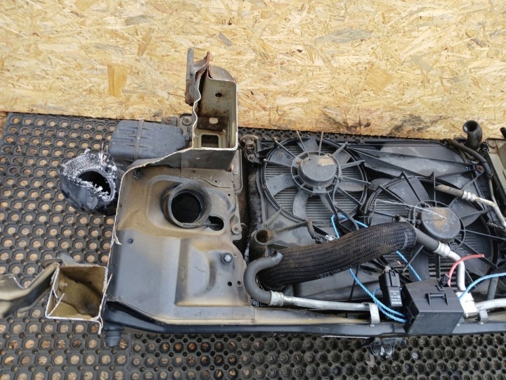 CHEVROLET CAPTIVA 2.0 VCDI AUTOMATE PANNEAU AVANT ENSEMBLE GAR