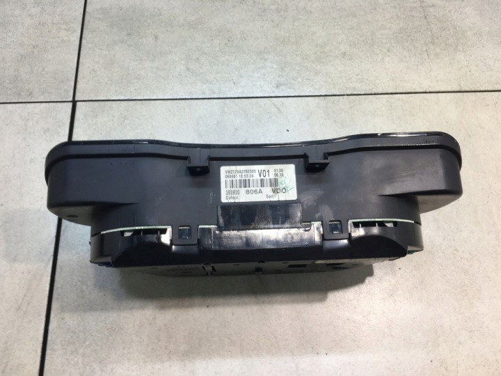 COMPTEUR TABLEAU DE BORD VW PASSAT B5 RESTYLAGE 1.9 TDI 3B0920806A