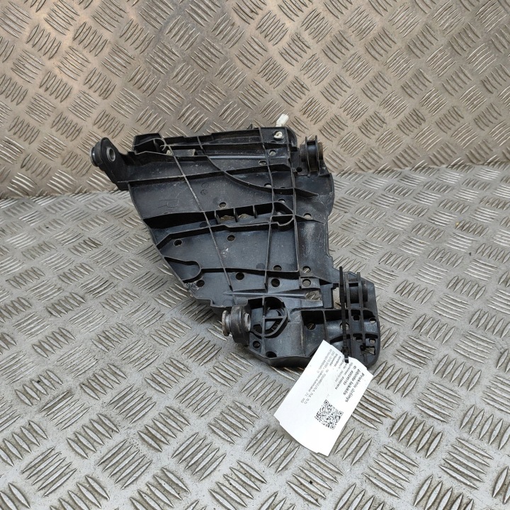 VOLKSWAGEN TOUAREG I 2008 DROITE CÔTÉ POIGNÉE FIXATION PHARES AVANT