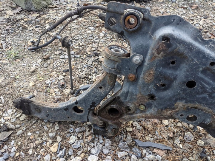 FORD FOCUS II MK2 1.8 CHÂSSIS CHÂSSIS BERCEAU MOTEUR