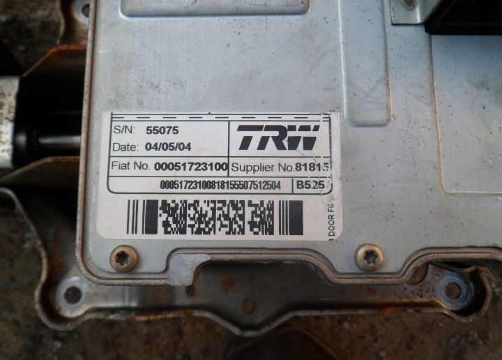 SUPPORT ÉLECTRIQUE PETIT MOTEUR COLONNE DIRECTION FIAT STILO 51723100