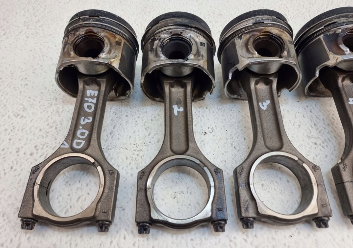 BMW X5 E70 LIFT 10-13 3.0 DIESEL N57D PISTON AVEC BIELLE 84L110