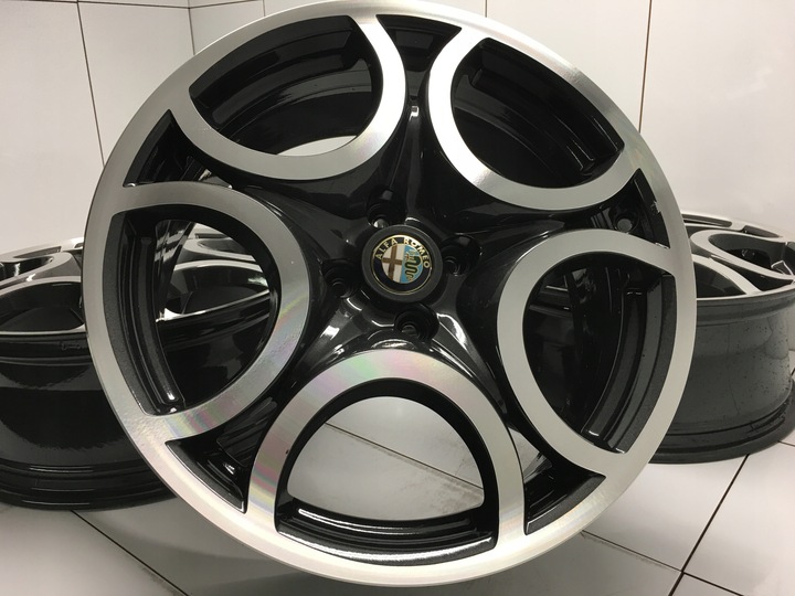 LLANTAS 17 ALFA ROMEO MITO OEM PERFECTO COMO NUEVO 4X98 