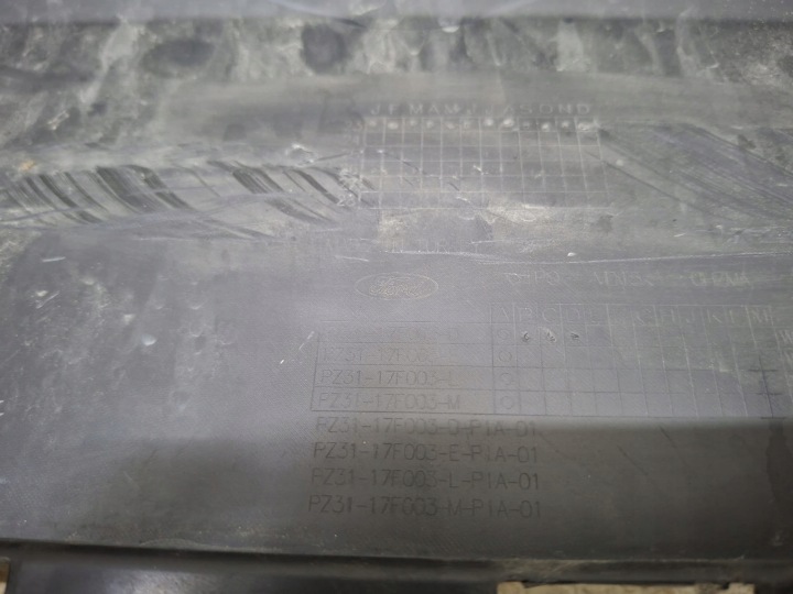 PARE-CHOCS AVANT AVANT FORD CUSTOM MK2 2023- PZ31-17F003 ENTIER