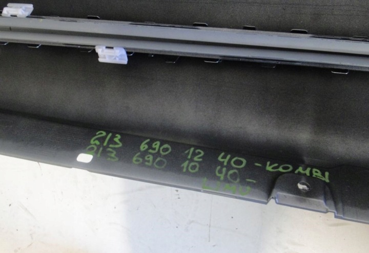 MERCEDES E CLASSE W213 AVANT MOULURE SEUIL DROITE