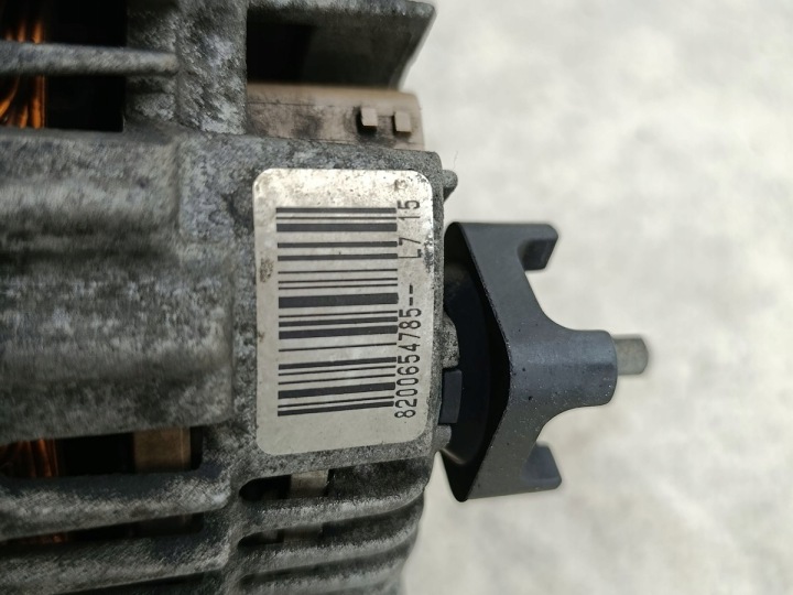 ALTERNATEUR RENAULT LAGUNA III 8200654785 A004TJ0282 2.0 DCI