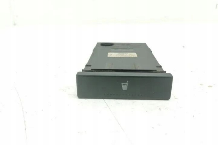 POIGNÉE SUR GODETS VW SHARAN (7M8, 7M9, 7M6) 7M3858602A 1.9L DIESEL 66KW 2001