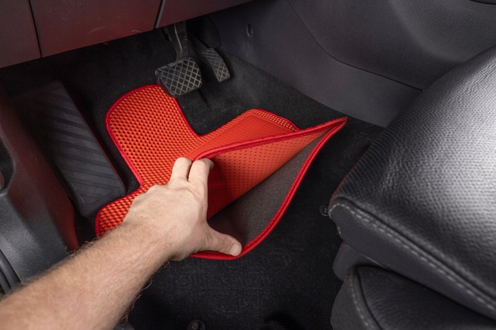 PEUGEOT 206 1998-2012 TAPIS DE SOL EVA SMART POCKET ROUGES