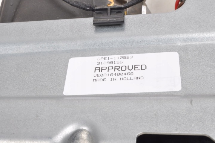 VOLVO XC60 1 I POMPE SERVOMOTEUR OUVERTURE COUVERCLES DE COFFRE ARRIÈRE COUVERCLES DE COFFRE 31299156
