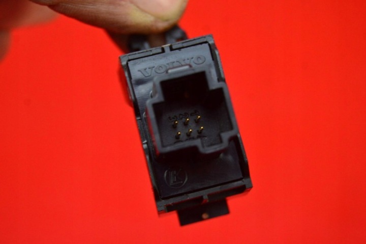 COMMUTATEUR ÉLÉVATEUR VITRES DROIT AVANT 30774162 VOLVO V50 07-12