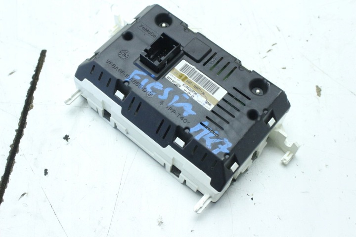 MONITEUR ÉCRAN 8A6T-18B955-AJ FORD FIESTA MK7