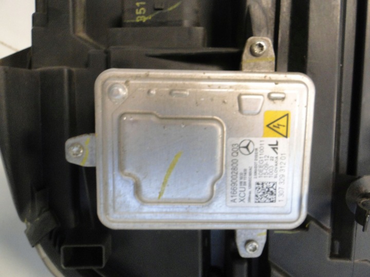 MERCEDES ML 166 W166 PHARE GAUCHE XÉNON LED ILS