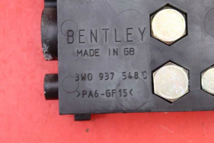 BOÎTE FUSIBLES SERRE-CÂBLE POSITIVE 3W0937495 BENTLEY CONTINENTAL GT 1 I